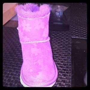 Toddler size 8 uggs
